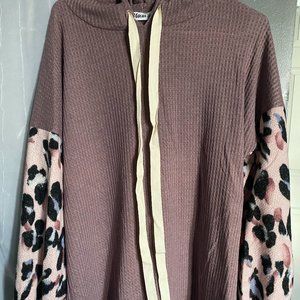 Macaroon Waffle Knit Cheetah Sleeve Hoodie